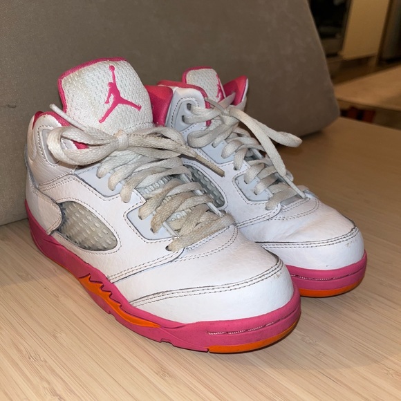 Jordans “pinksicle” kids size 13c. Pink Jordan sneakers - Picture 5 of 6